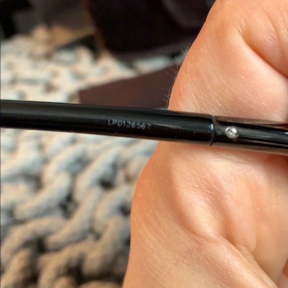 Tom Ford sunglasses comes in box - Picture 3 of 7